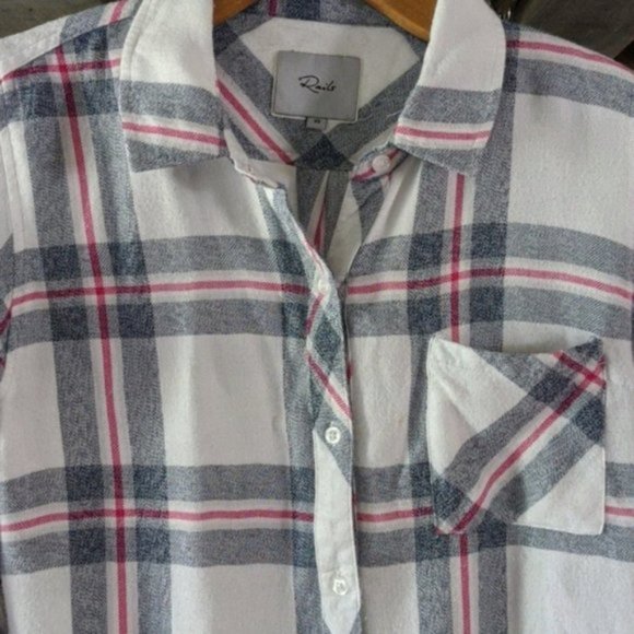 Rails Hunter plaid long sleeve button up flannel shirt size XS - Picture 2 of 8